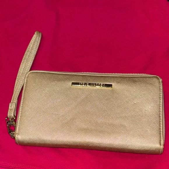 Steve Madden Metallic Gold Wristlet - Picture 3 of 6